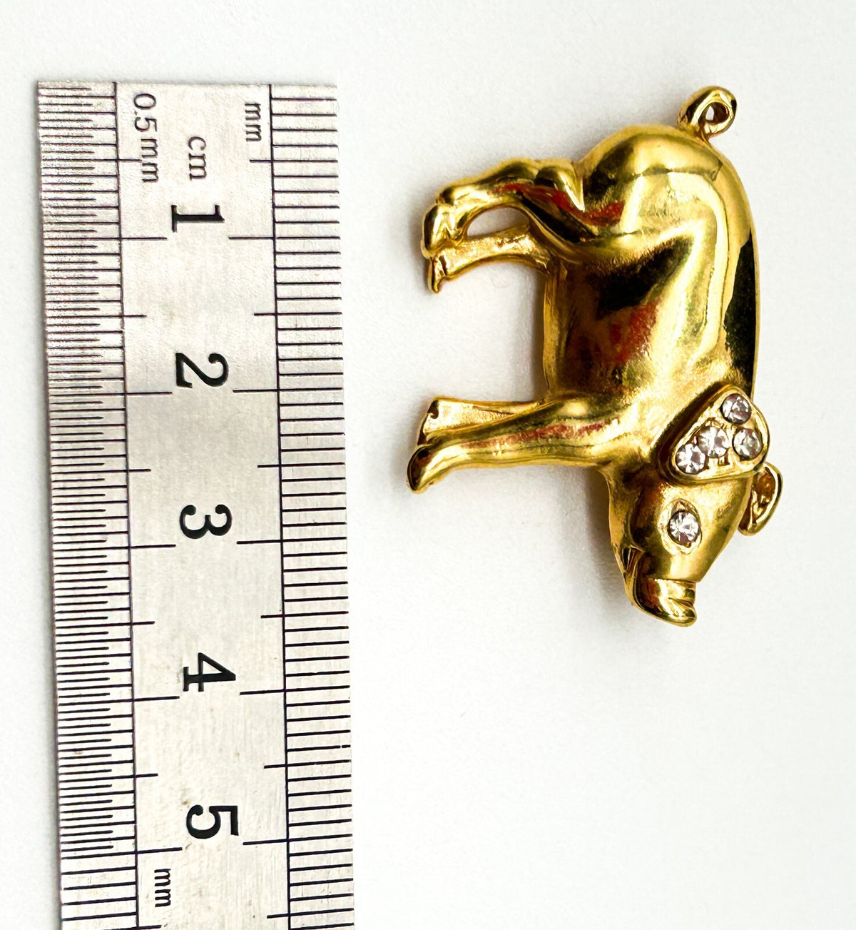 Cute Pig Brooch Gold Tone Figural Animal Pin Vintage