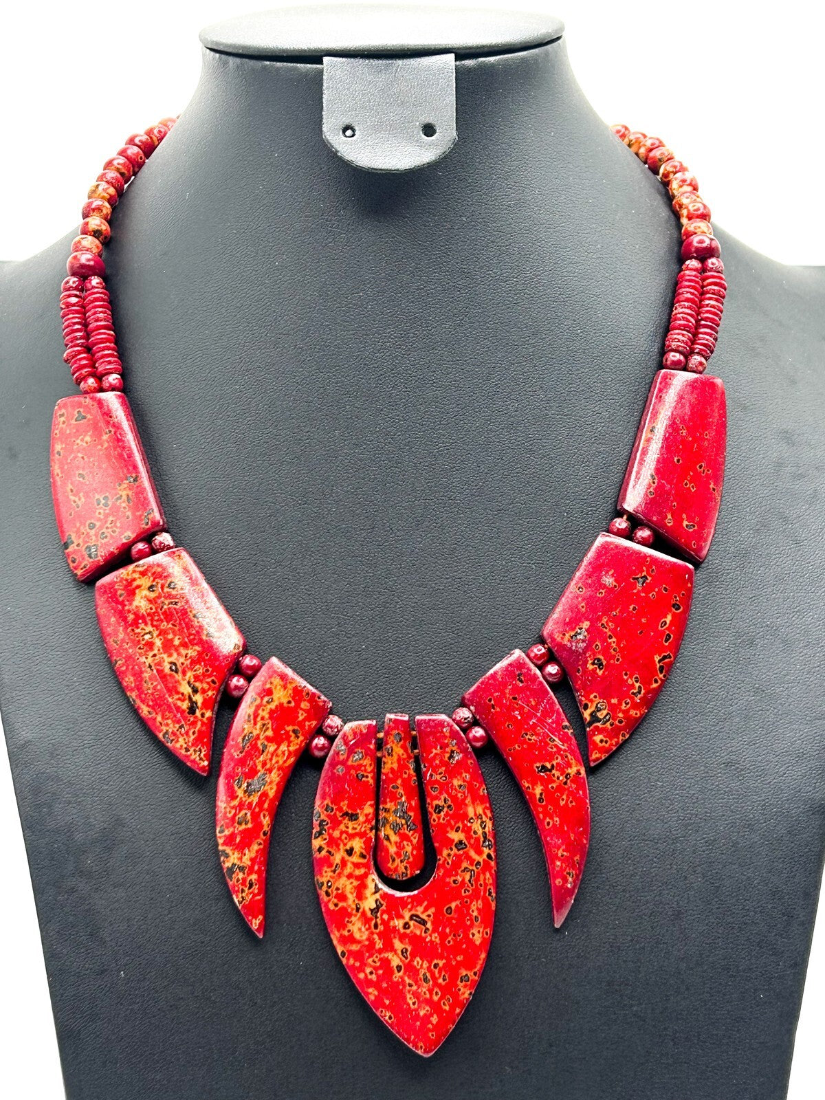 Chunky Deep Red Mottled Speckled Panel Tribal-inspired Statement Necklace - Boho