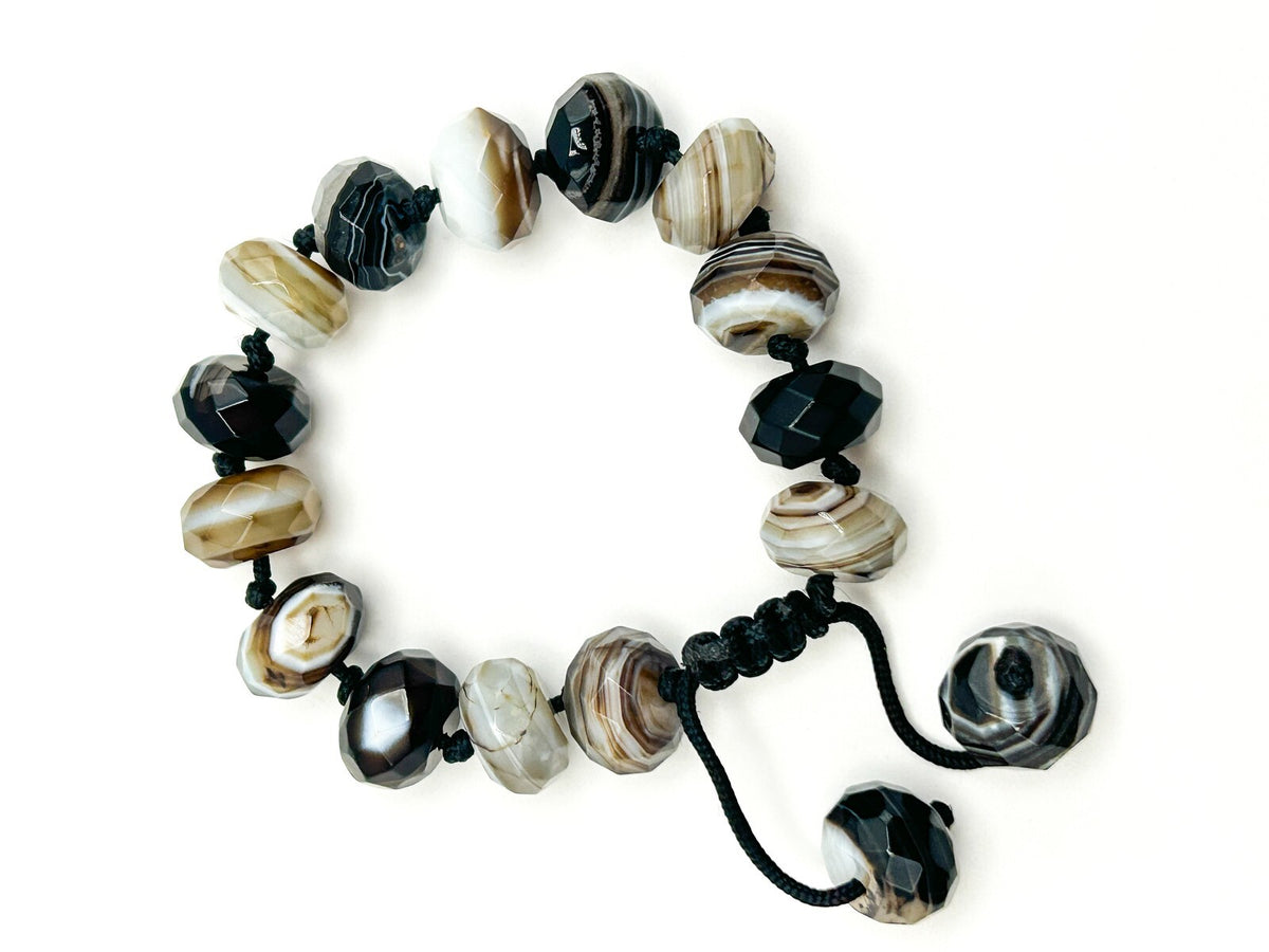 Banded Agate Faceted Bead Macramé Bracelet – Brown & Cream Adjustable