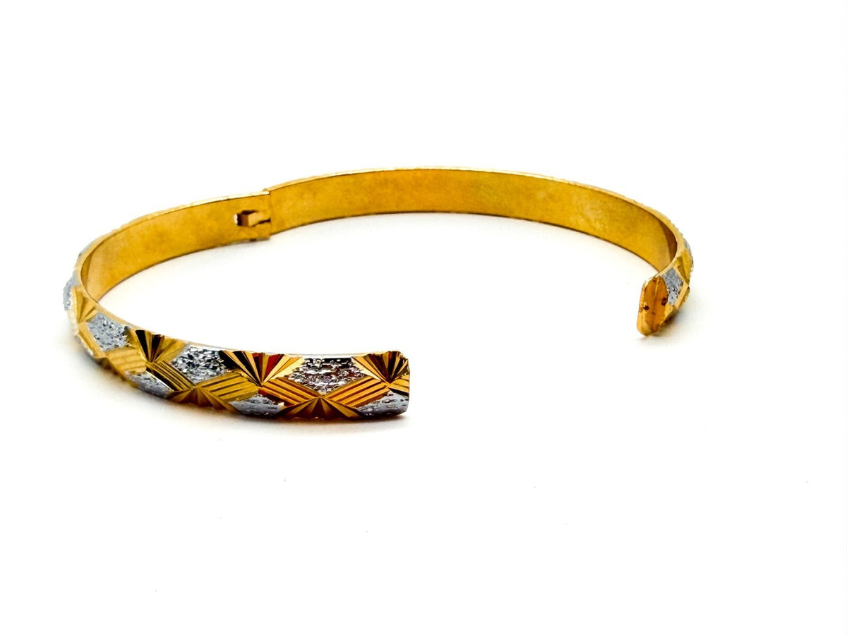 Gold Tone Diamond Cut Hinged Bangle Bracelet Silver Tone Accents Geometric