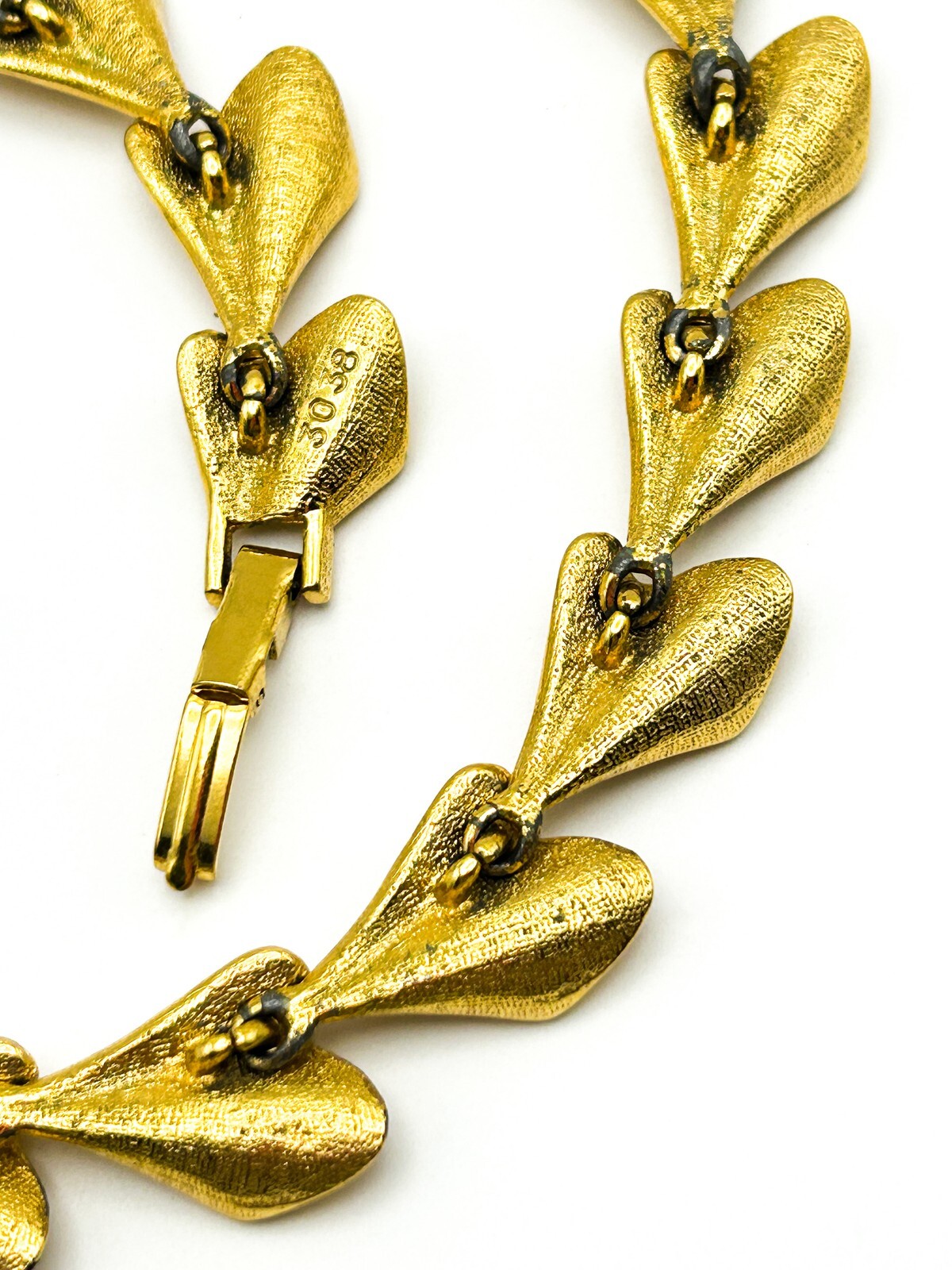Gold Tone Laurel Leaf Link Necklace & Bracelet Set – Articulated Brushed Finish