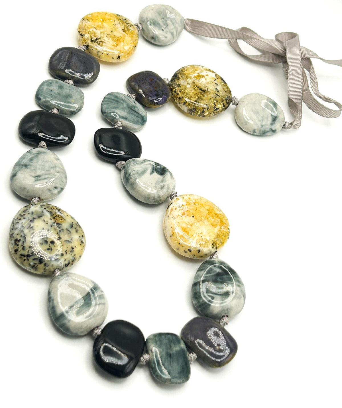 Chunky Marble-Effect Ceramic Necklace & Bracelet Set – Hand-Knotted Grey Ribbon