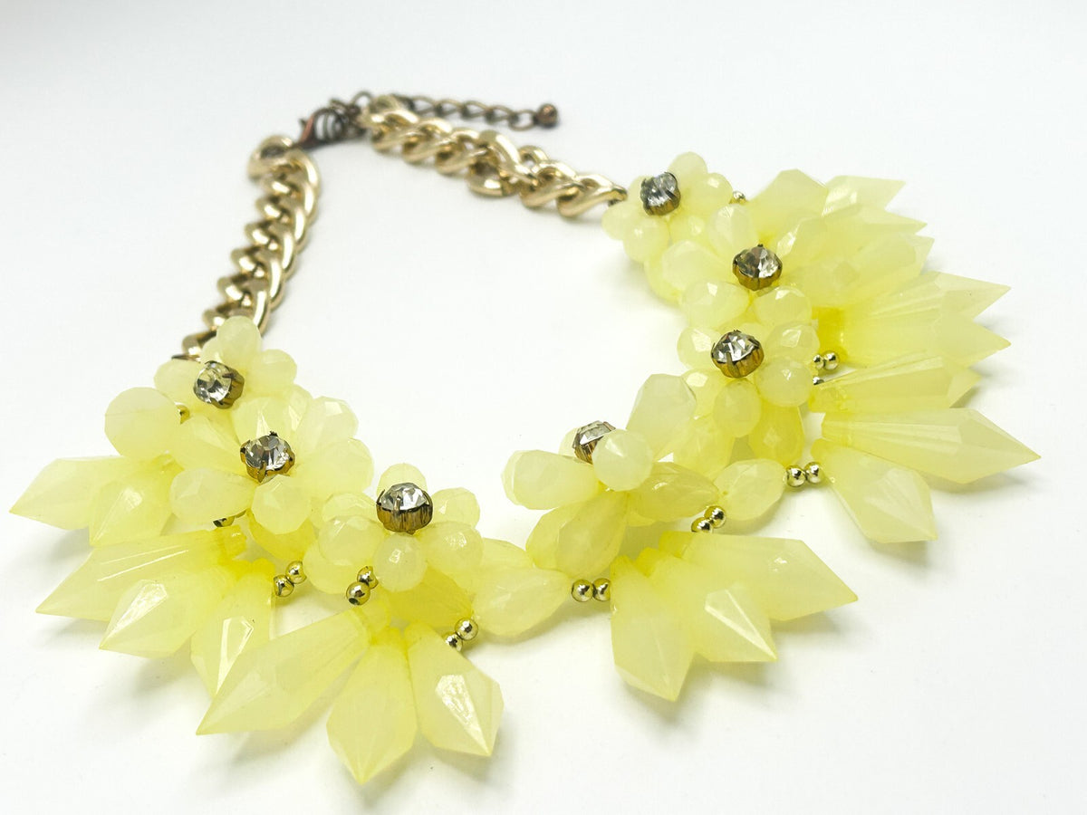 Yellow Faceted Teardrop & Rhinestone Flower Statement Necklace – 19”