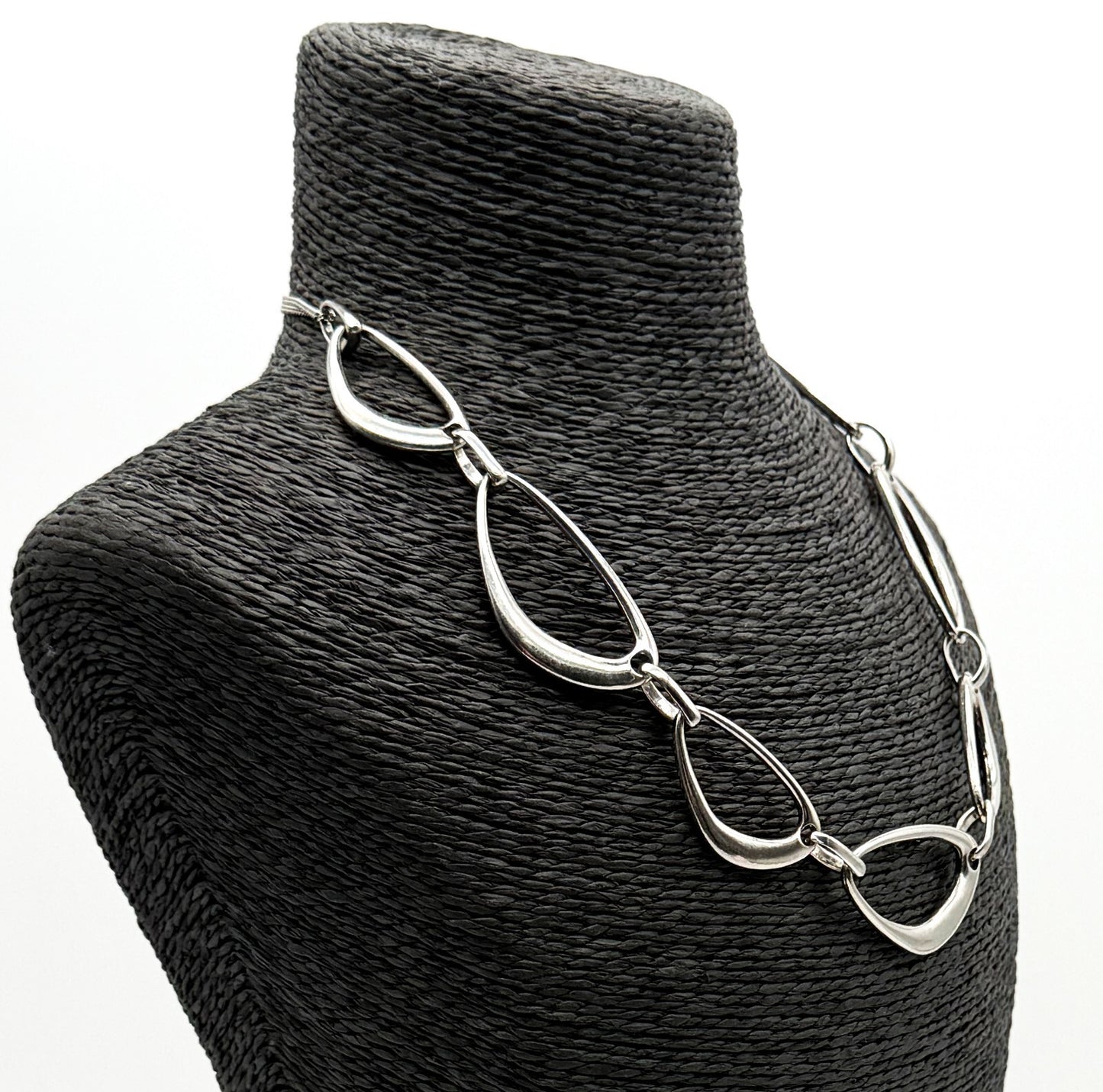 Next Silver Tone Abstract Oval Link Statement Necklace 18” Retro