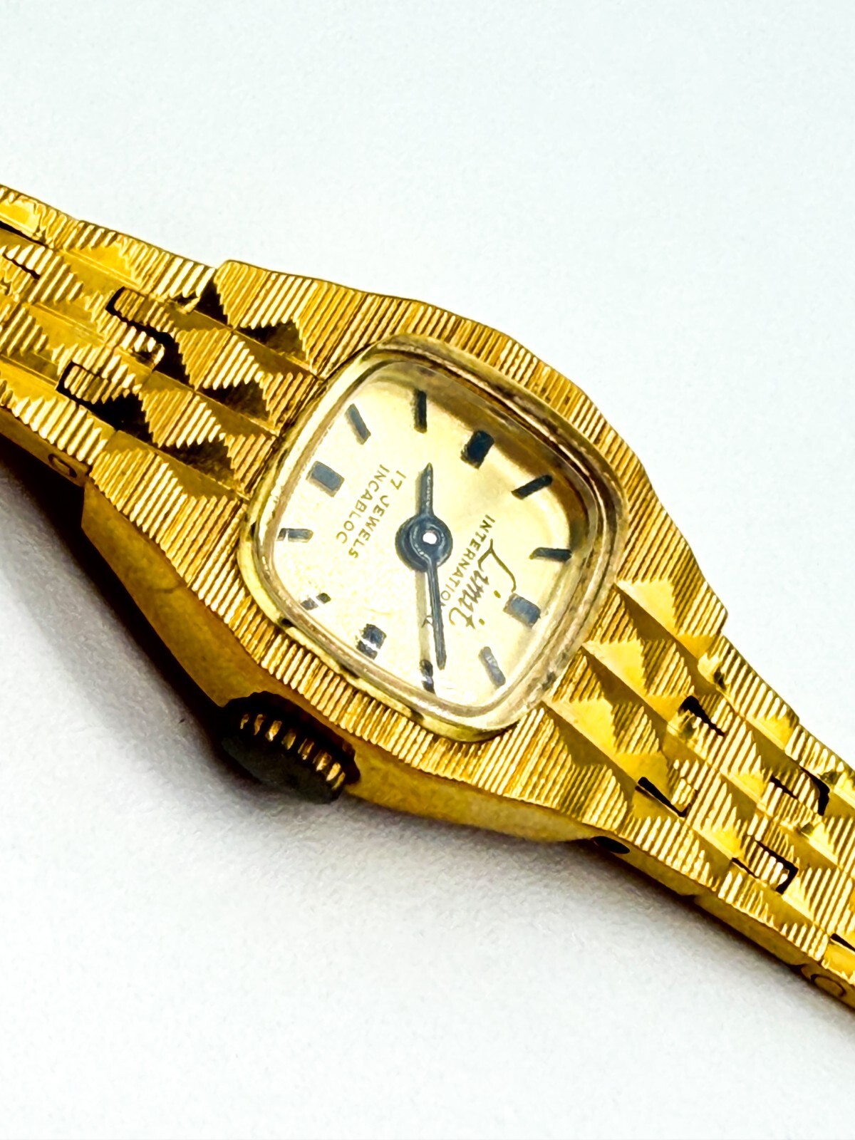 Vintage 1970s Limit International 17 Jewels Incabloc Ladies Wristwatch Gold Tone